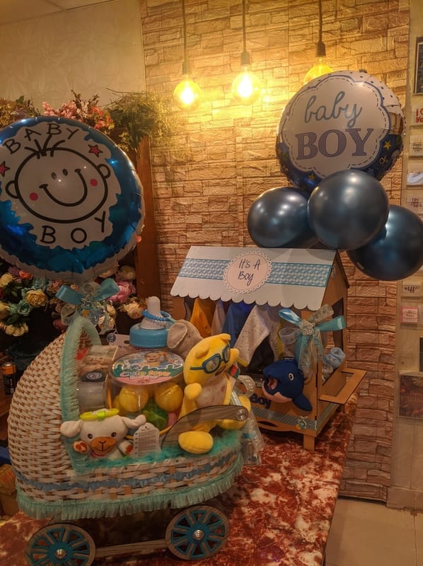 Baby arrival gifts- Birth announcement gifts - Its a boy - its a girl Baby arrival gifts- Birth announcement gifts - Its a boy - its a girl