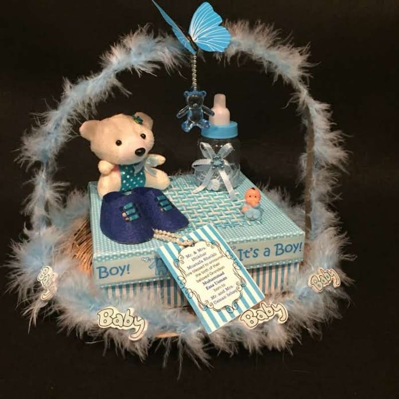 Baby arrival gifts- Birth announcement gifts - Its a boy - its a girl Baby arrival gifts- Birth announcement gifts - Its a boy - its a girl