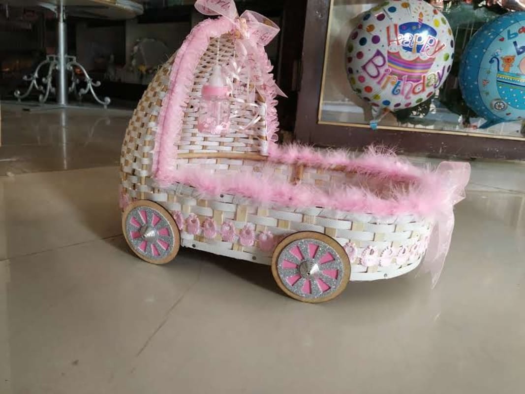 Baby arrival gifts- Birth announcement gifts - Its a boy - its a girl Baby arrival gifts- Birth announcement gifts - Its a boy - its a girl