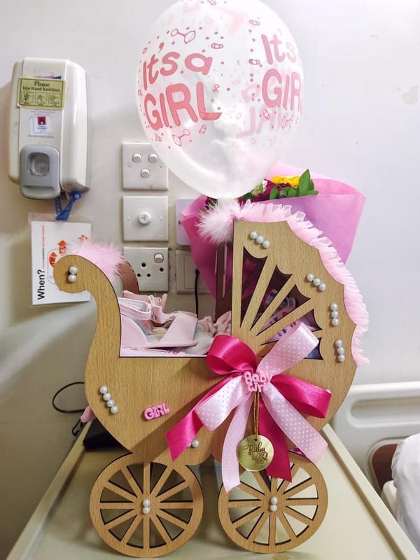 Baby arrival gifts- Birth announcement gifts - Its a boy - its a girl Baby arrival gifts- Birth announcement gifts - Its a boy - its a girl