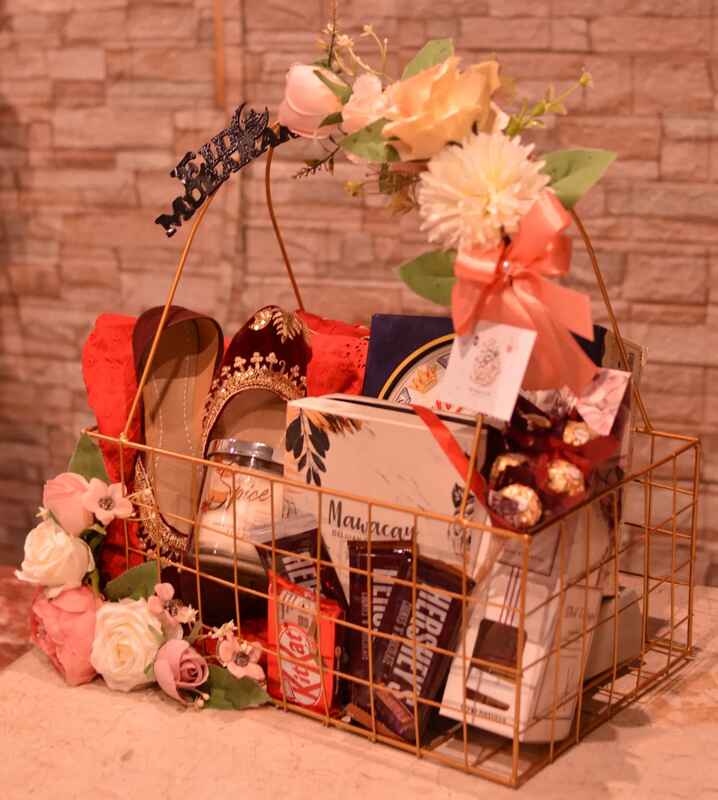 Trousseau Wrapping - Bridal Dress Wrapping - Groom Packing - Bari Packing Trousseau Wrapping - Bridal Dress Wrapping - Groom Packing - Bari Packing