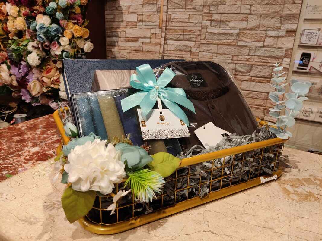Trousseau Wrapping - Bridal Dress Wrapping - Groom Packing - Bari Packing Trousseau Wrapping - Bridal Dress Wrapping - Groom Packing - Bari Packing