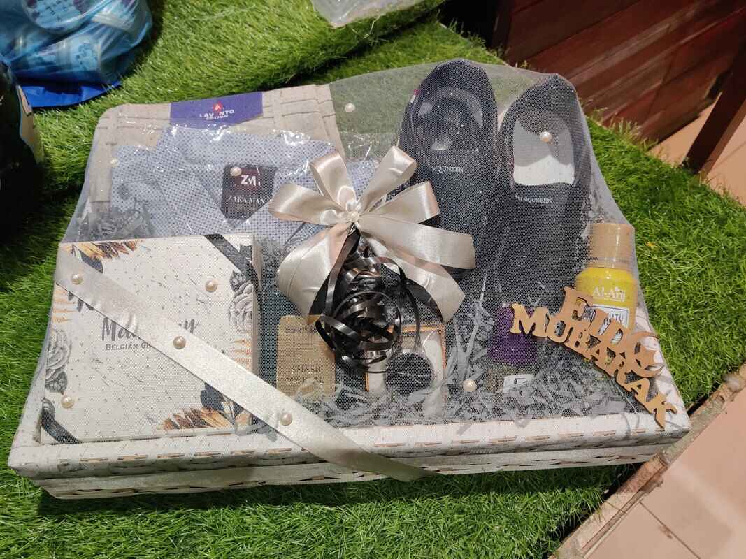 Trousseau Wrapping - Bridal Dress Wrapping - Groom Packing - Bari Packing Trousseau Wrapping - Bridal Dress Wrapping - Groom Packing - Bari Packing