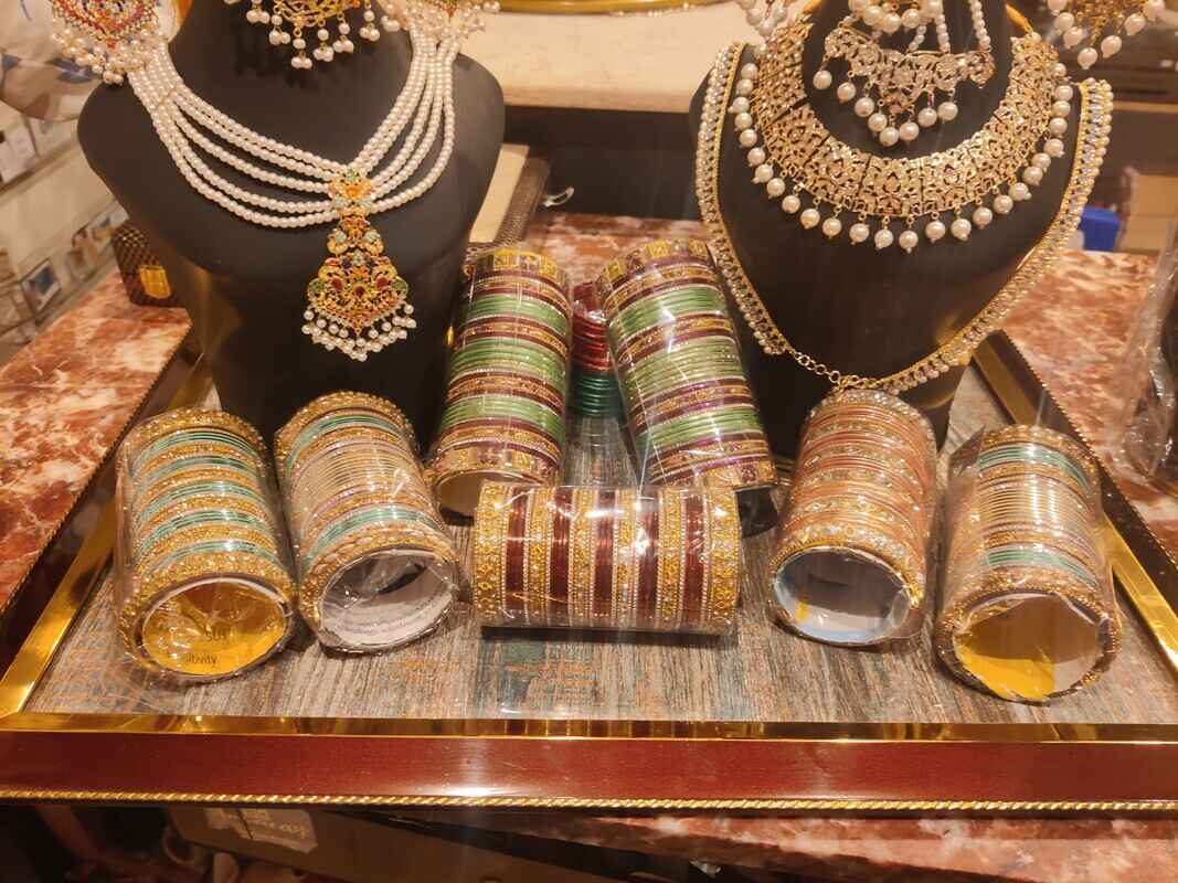 Trousseau Wrapping - Bridal Dress Wrapping - Groom Packing - Bari Packing Trousseau Wrapping - Bridal Dress Wrapping - Groom Packing - Bari Packing