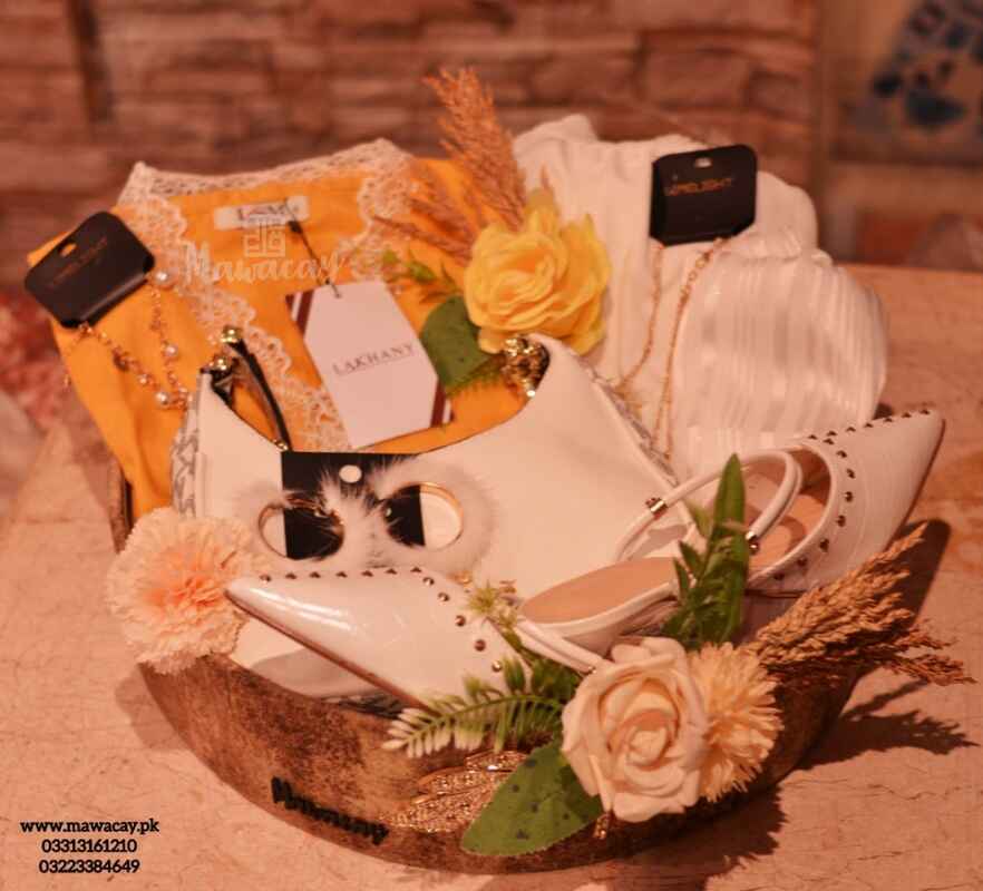 Trousseau Wrapping - Bridal Dress Wrapping - Groom Packing - Bari Packing Trousseau Wrapping - Bridal Dress Wrapping - Groom Packing - Bari Packing