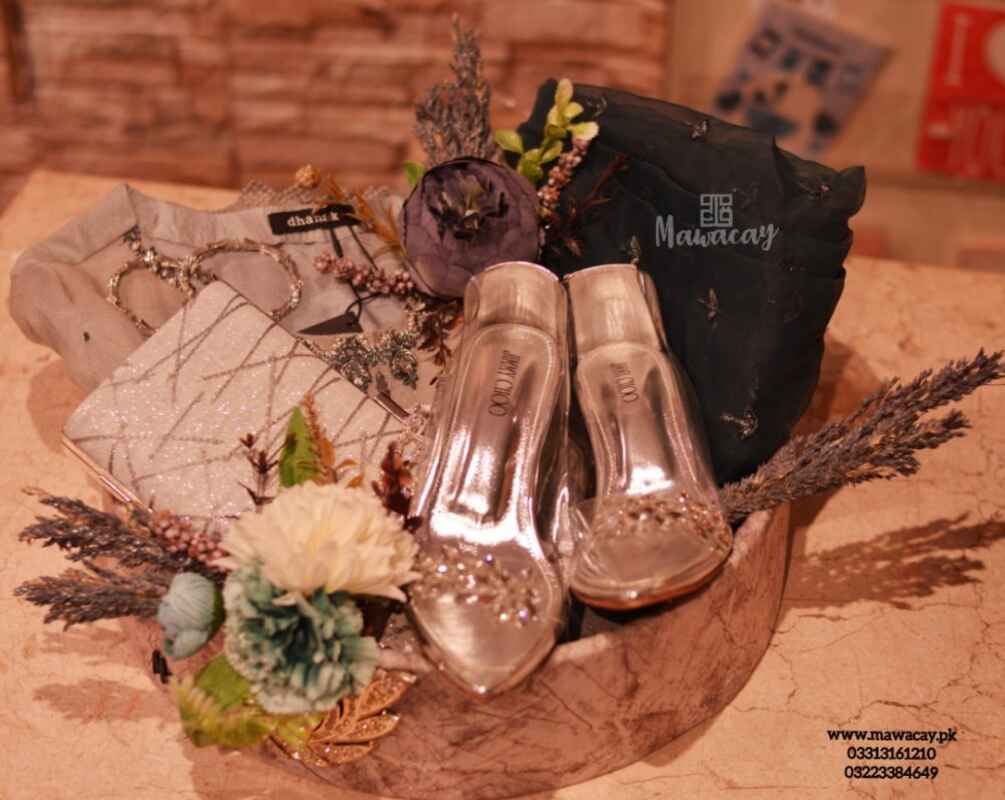 Trousseau Wrapping - Bridal Dress Wrapping - Groom Packing - Bari Packing Trousseau Wrapping - Bridal Dress Wrapping - Groom Packing - Bari Packing